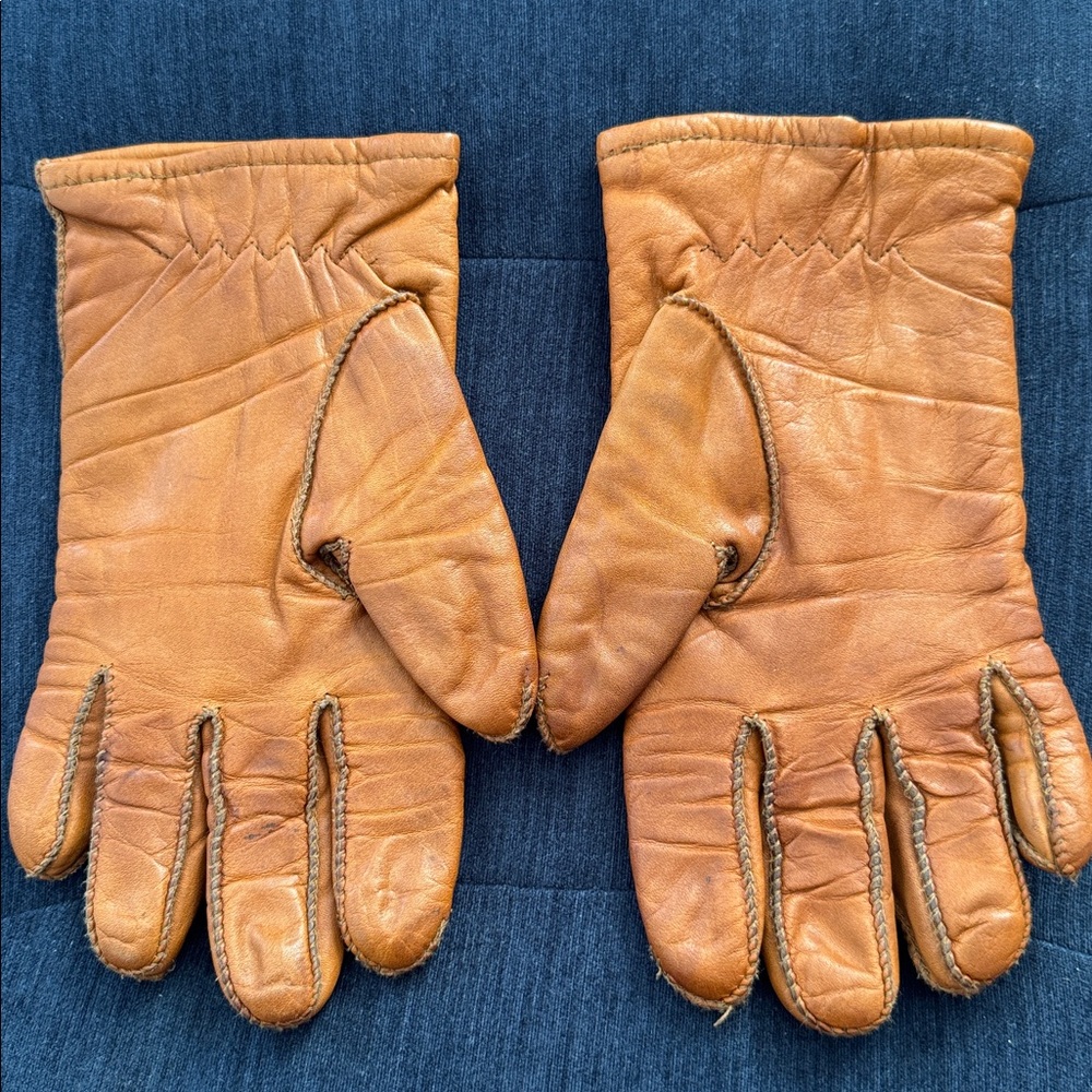 Vintage men’s tan cowhide leather gloves. Size M. - Picture 2 of 4